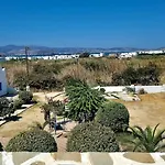Sophi's L & Agia Anna (Naxos)