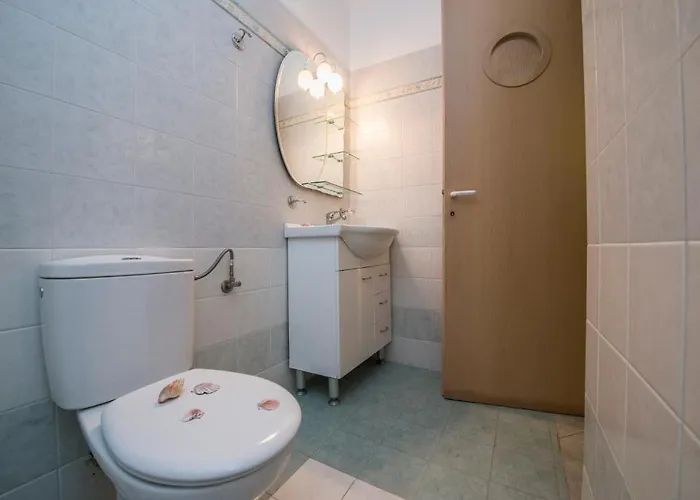 Sophi's L & Apartment *